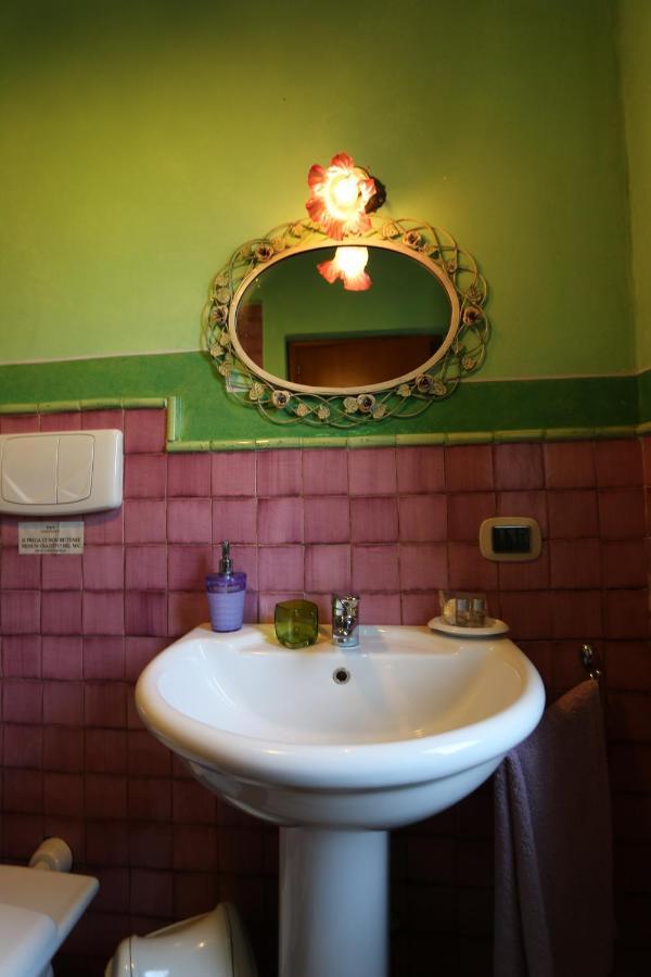 B&B Coco Loco Sesto Calende Bagian luar foto