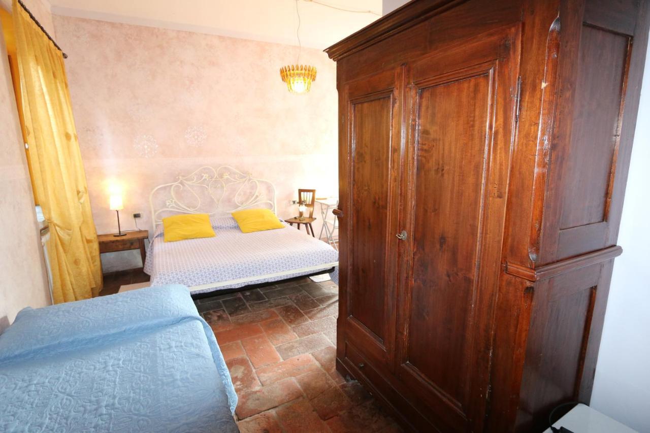 B&B Coco Loco Sesto Calende Bagian luar foto